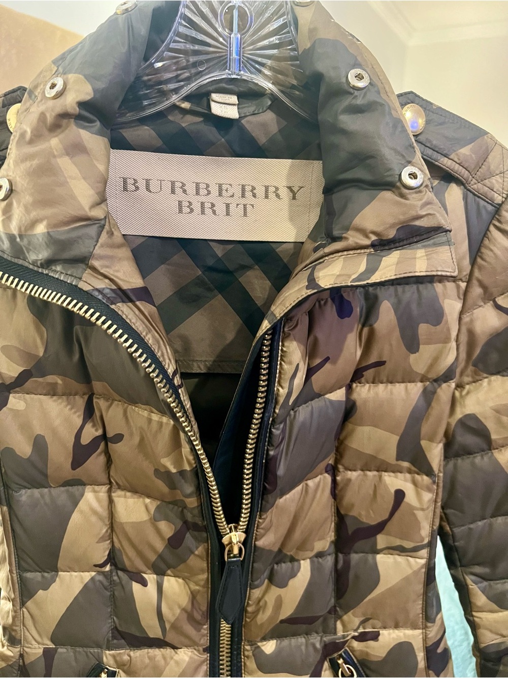 Burberry Brit Camouflage 💯 down Quilted Puffer Jacket - Olive & Tan
